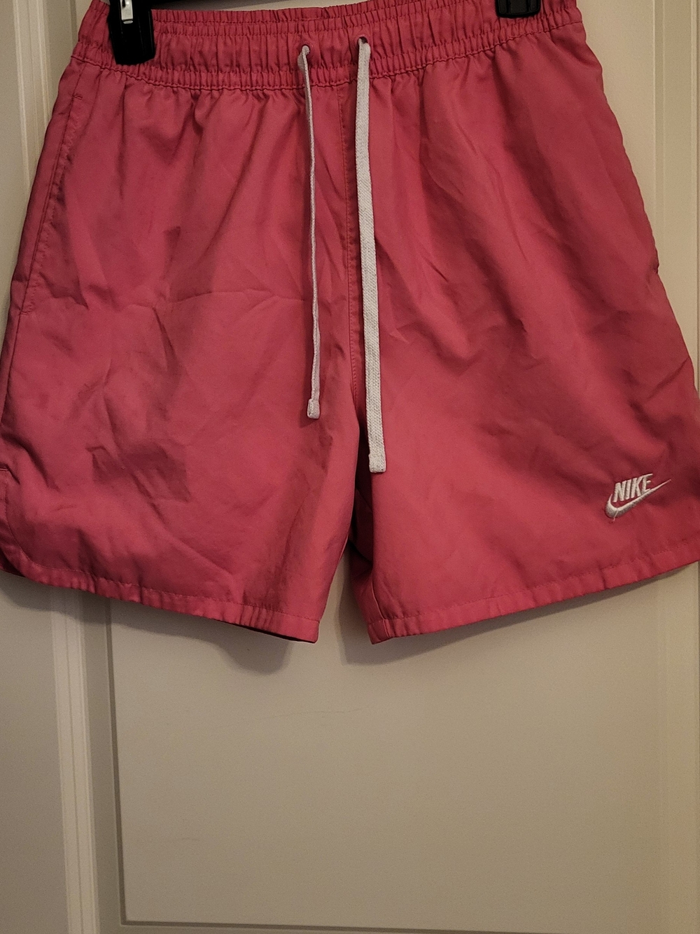 Nike Men's Rose Pink Athletic Shorts with White Drawstring Size S 6"inseam